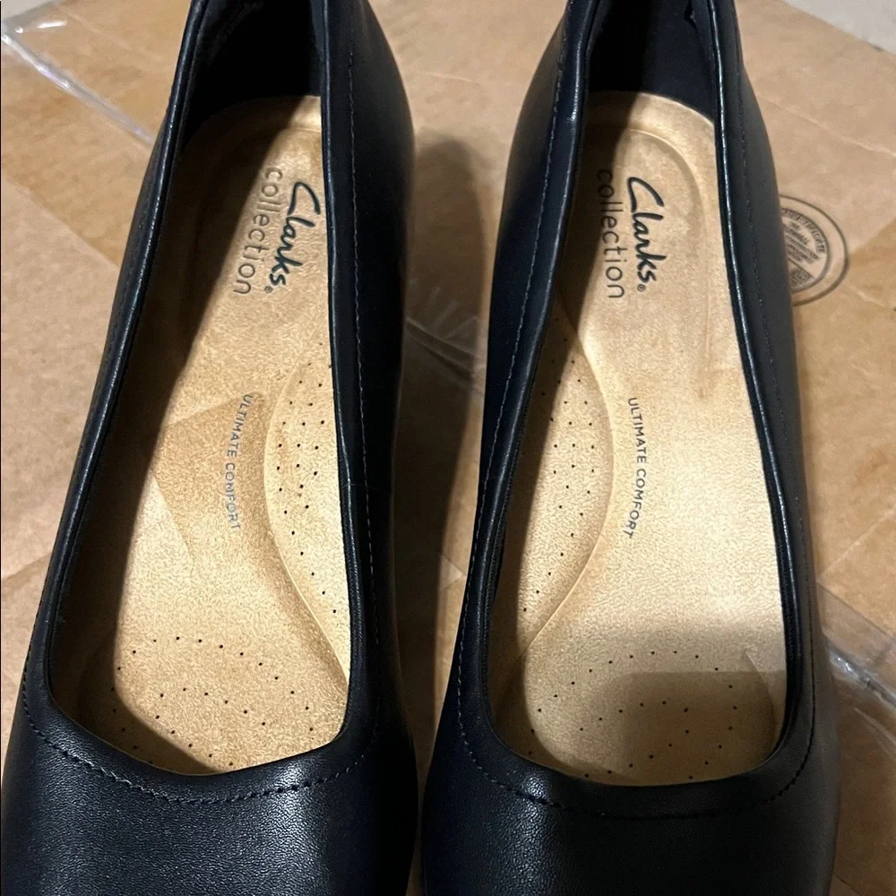 NWT Clarks Emily 2 Ruby Black Leather Heels